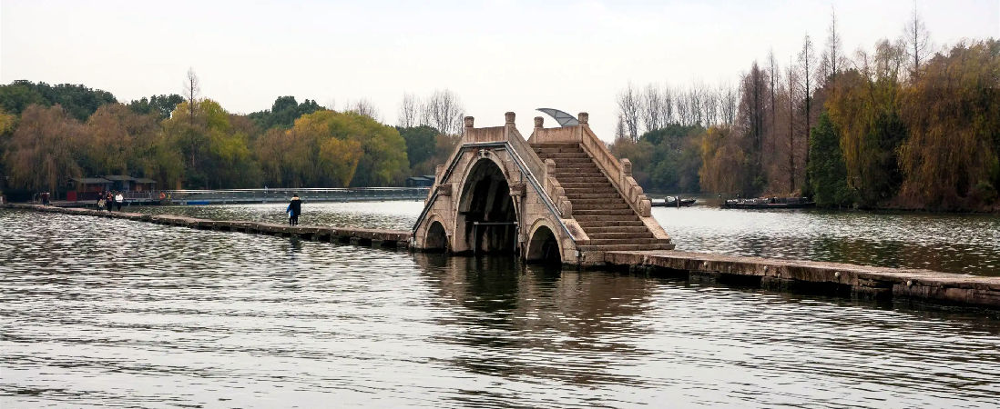 ���˼������ν���